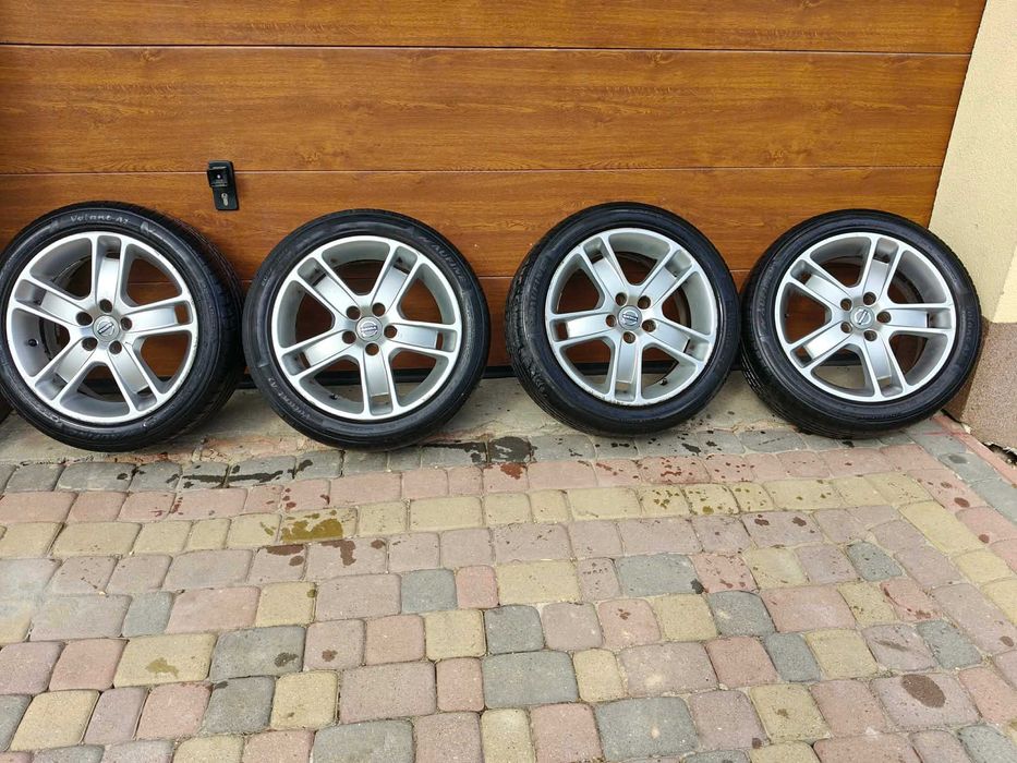 Felgi Volvo R 17 7J 5x108  V50 V30 plus opony