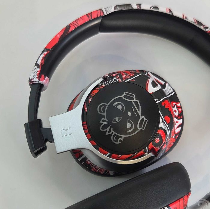 Headphones T12 Wireless Banda Desenhada