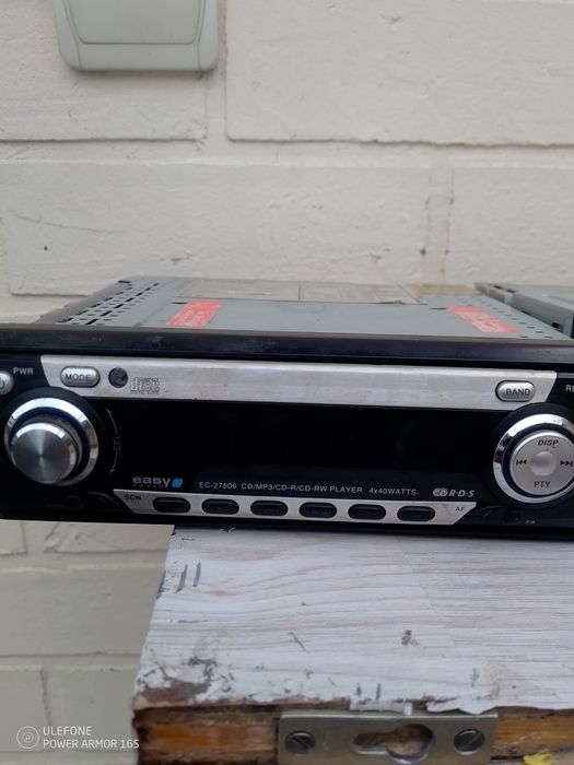 Автомагнитола рабочая.