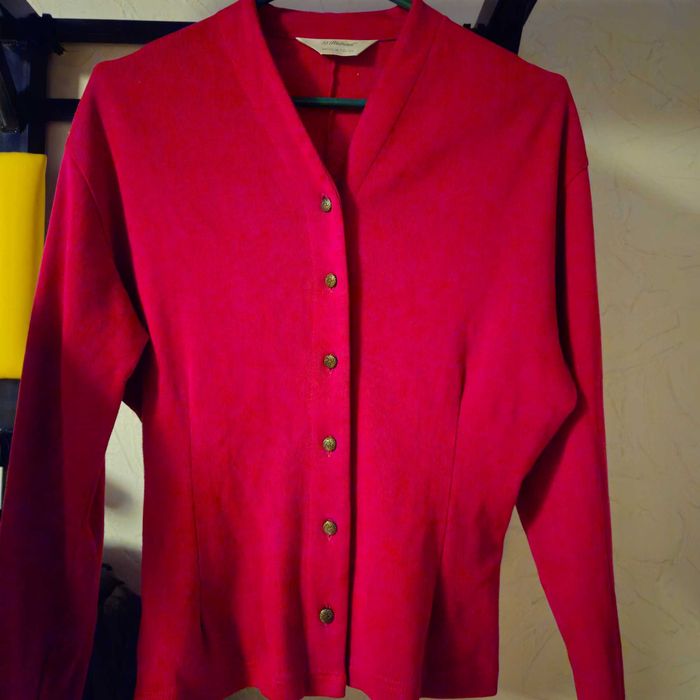 Кофта на гудзиках  рожева фуксія, якісна