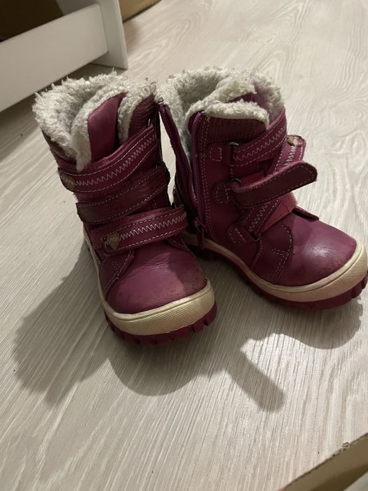 Продам дитяче взуття хайтопи zara 20,21