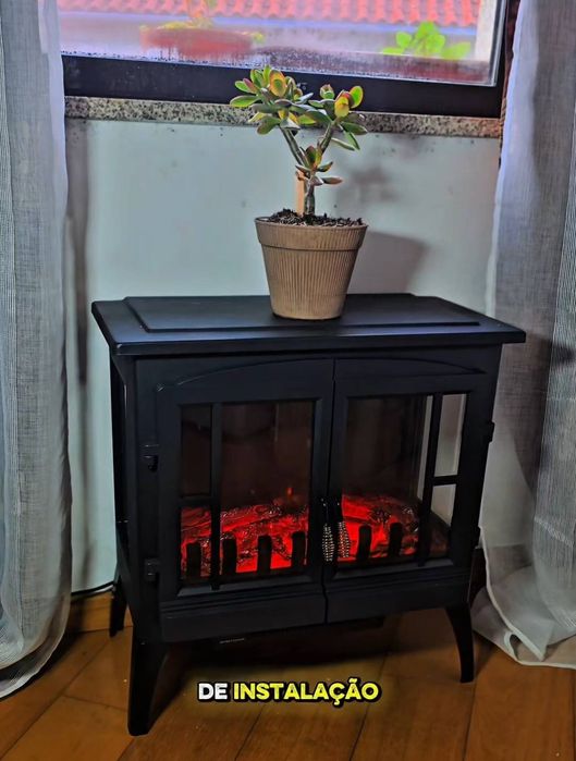 Lareira Elétrica 1000W/2000W com Luzes LED Chamas Realistas e Proteção