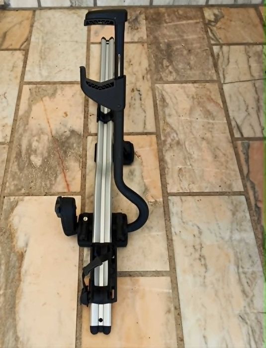Porta-bicicletas Thule 2024
