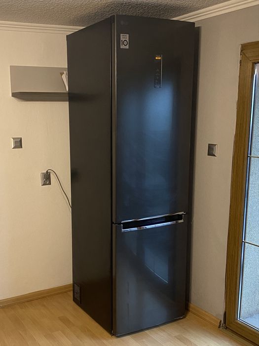 Lodówka LG GBB62MCFCN1 203cm