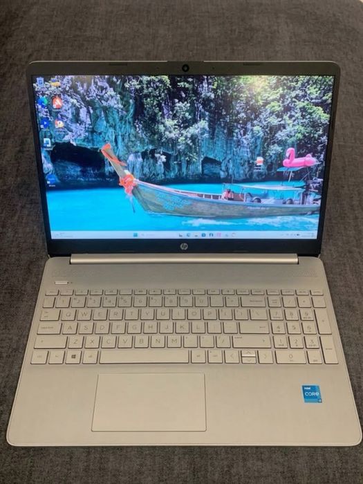 HP Core i3 | 8GB RAM | 238GB SSD