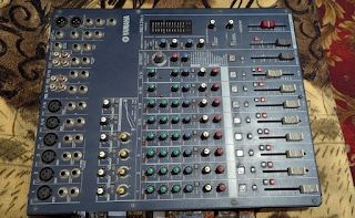 Мікшерний пульт Yamaha