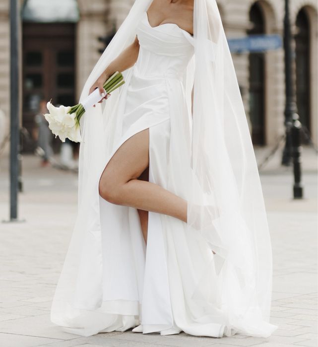 Продам весільну сукню 2в1