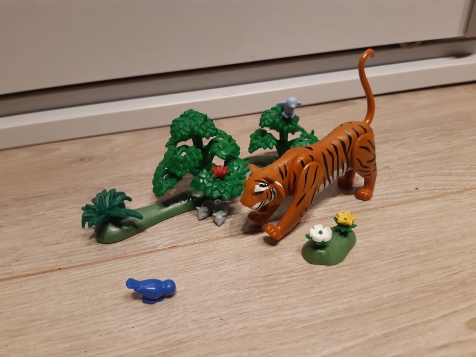 Playmobil tygrys myszki drzewa kwaiatki