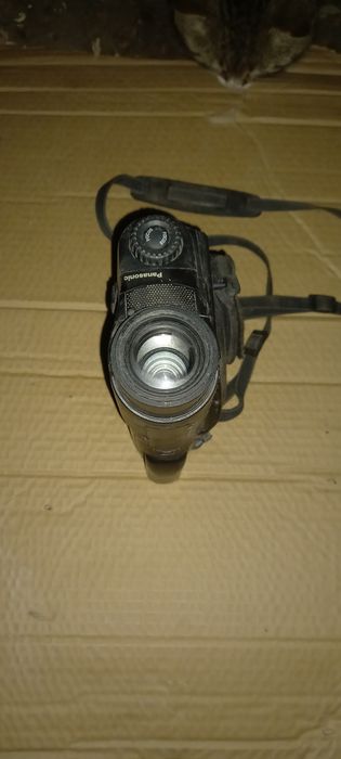 Видеокамера PANASONIC