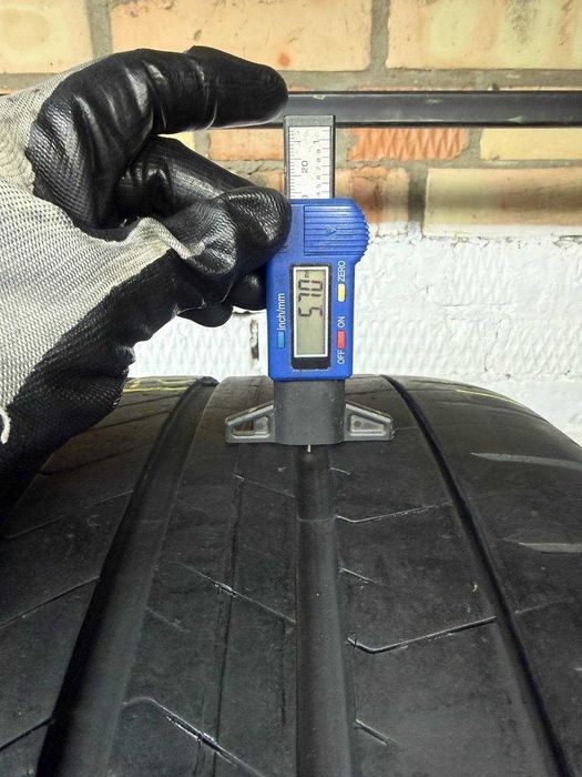 Літні шини б/у 315/35 R21 Pirelli P Zero (8356)
