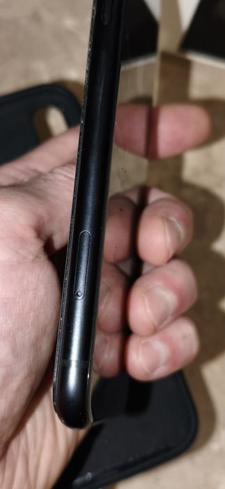 Iphone XR apple отличное состояние.