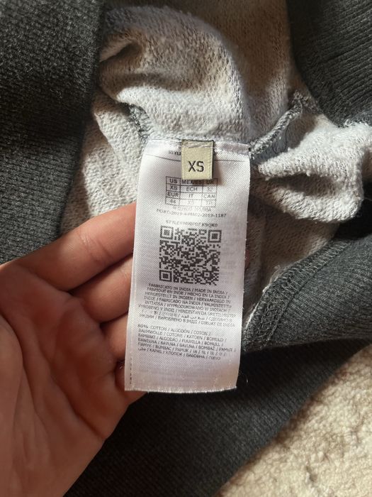 Світшот GUESS.