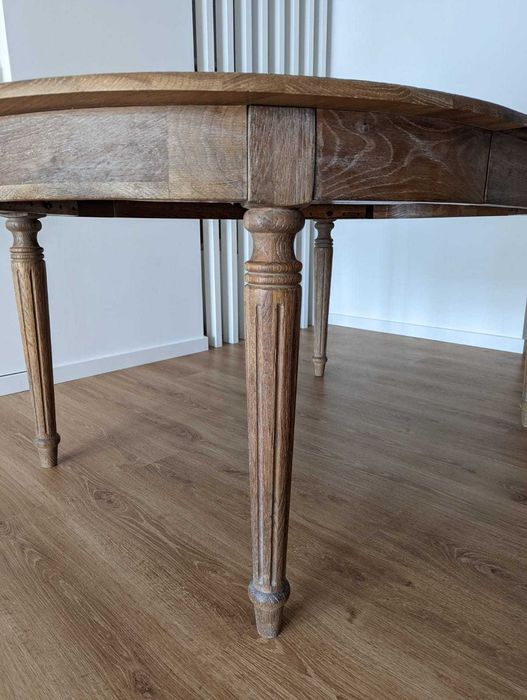 Mesa de jantar de Madeira