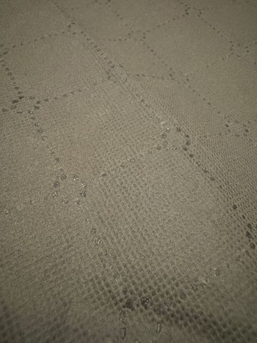 Szary, czarny, dwustronny koc na plażę, duży, lekki