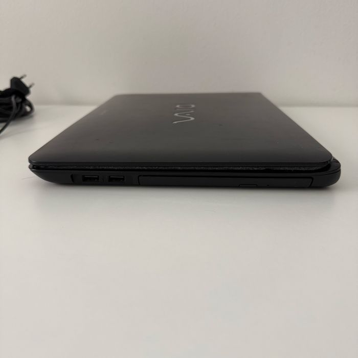Portátil Sony VAIO (modelo SVF1421Z2EB)- Disco SSD