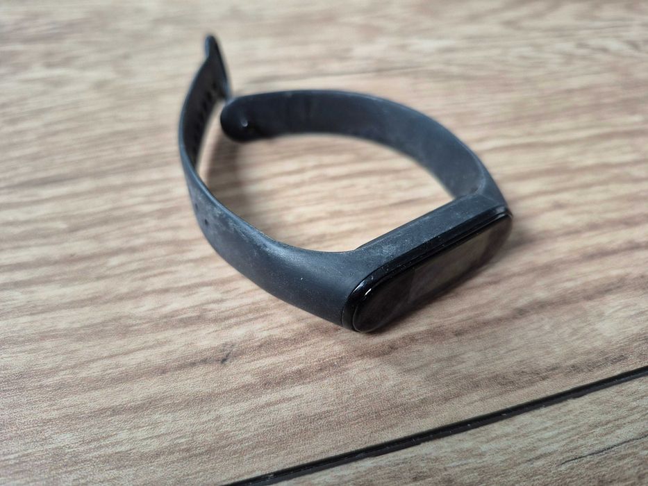 Opaska smartband Xiaomi Mi Band 4