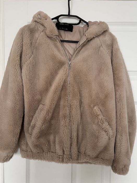 Kurtka futerko z kapturem