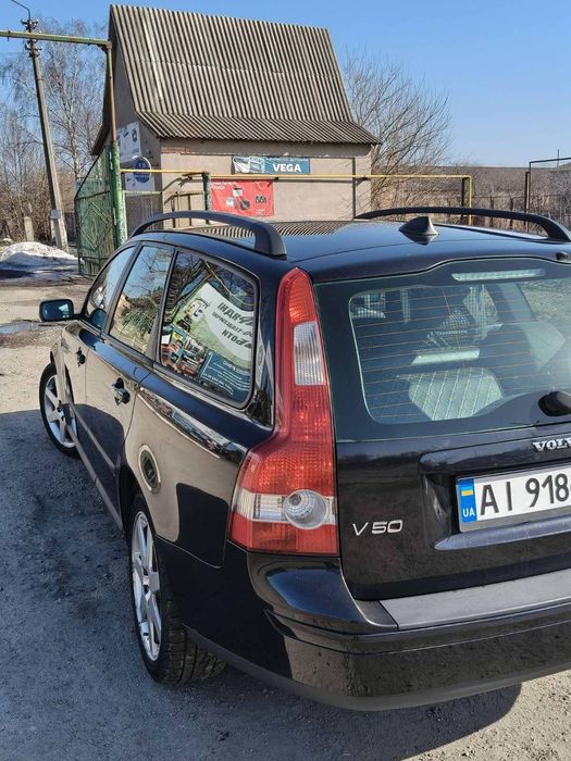 Volvo v50 . 1.6 дизель.2006 рік