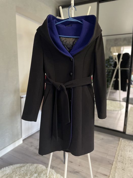 Класичне шерстяне пальто доя жінок на ґудзиках  kent