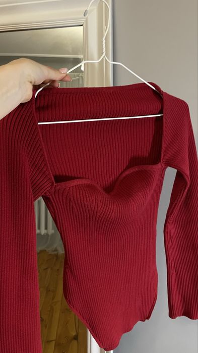 Червона кофта.Розмір xs-s