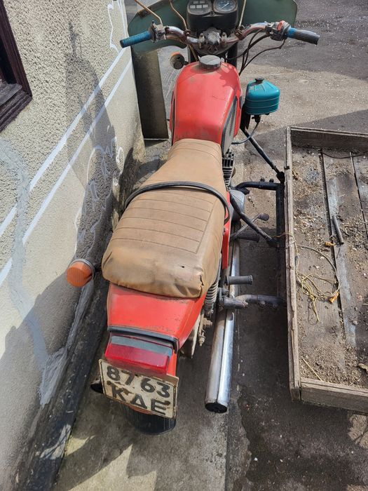 Продаєця мотоцикл ИЖ Юпитер 5