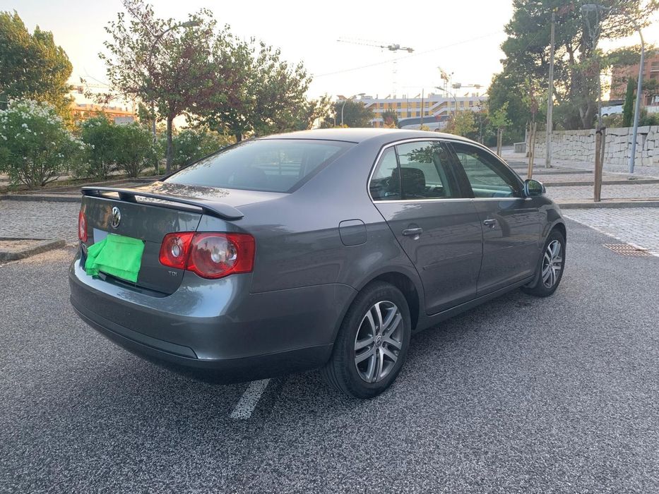 VW Jetta 1.9 Tdi 2006    194 000 Kms Óptimo Estado