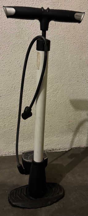 Bomba  BERG para encher pneus de bicicleta