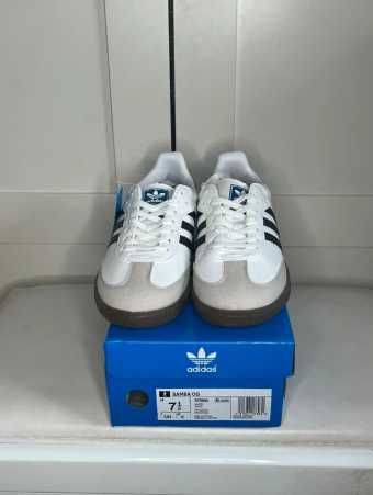 Adidas Samba OG: Black White Gum