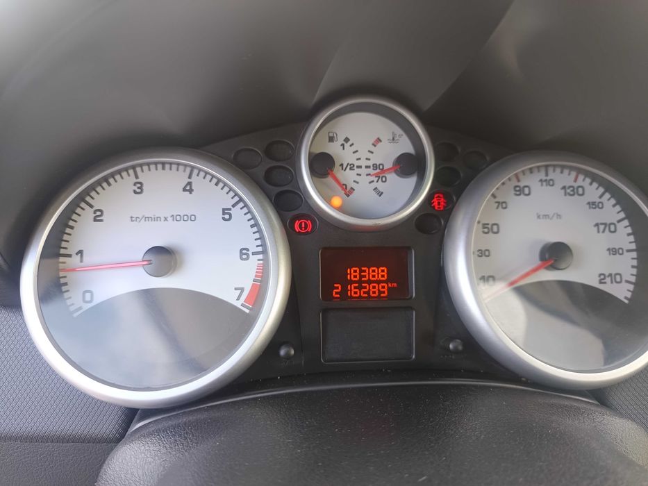 VENDO Peugeot SW carrinha  Gasolina 2009