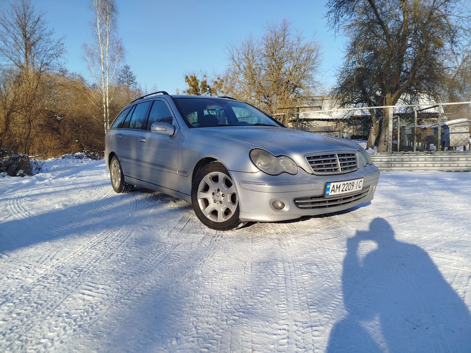 Продам мерса 220