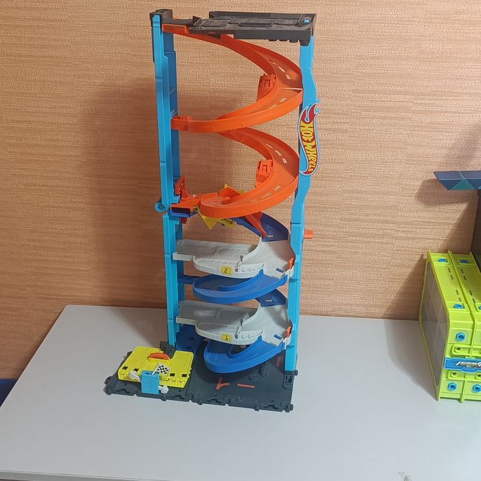 Трек хот вілс 2 в 1