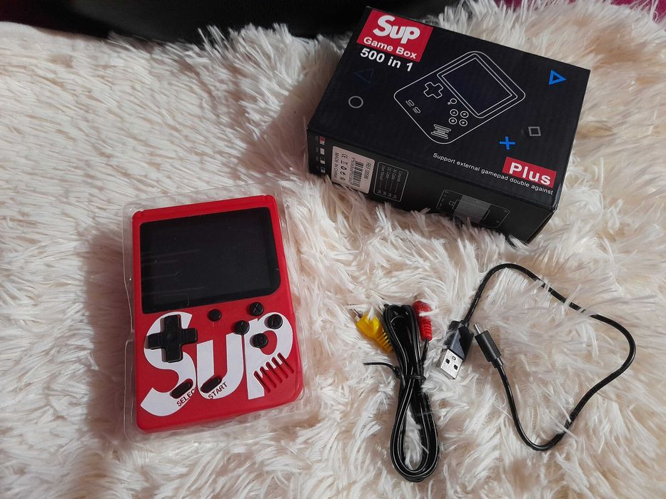 Consola com 500 jogos instalados