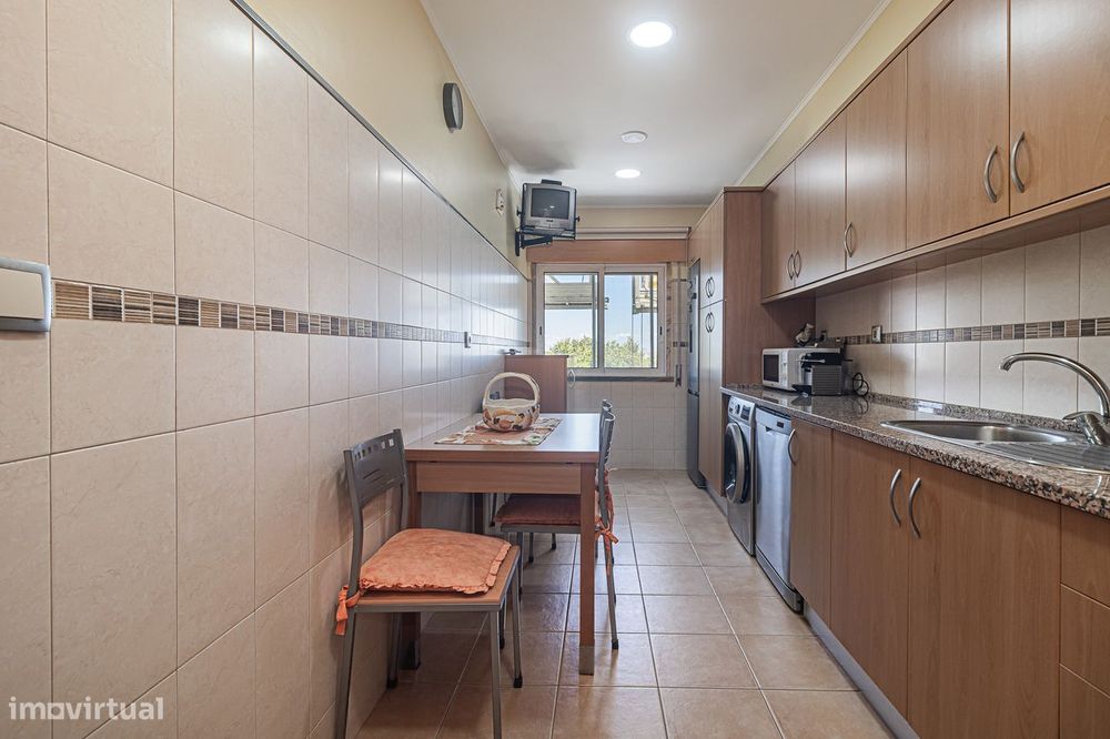 Apartamento T2 em Amora - Cruz de Pau