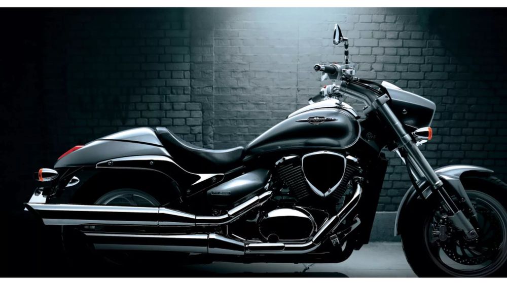 Suzuki Intruder (M50) boulevard