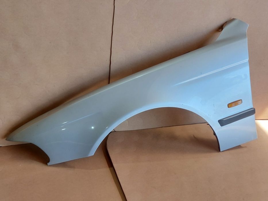 Guarda lamas esquerdo BMW e39