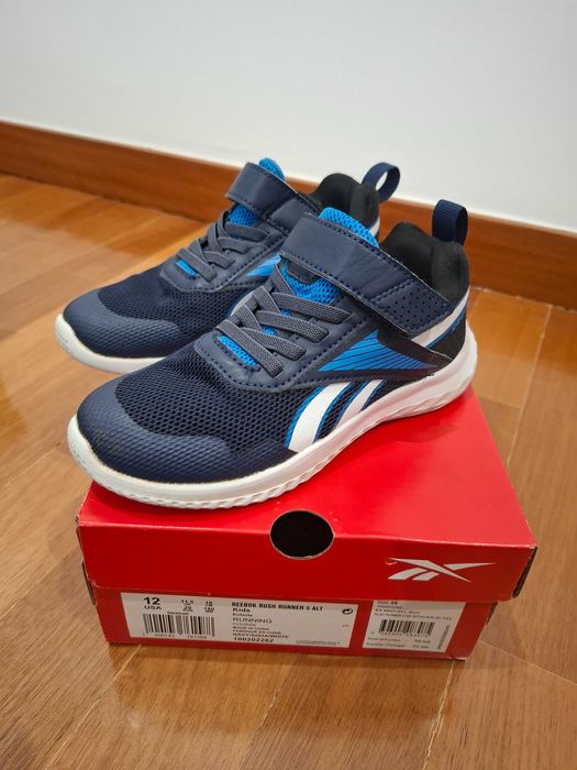 Sapatilhas Reebok tamanho 29