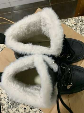 Botas impermeáveis forradas a pêlo