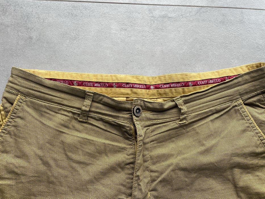 Eleganckie spodenki męskie musztardowe roz.48