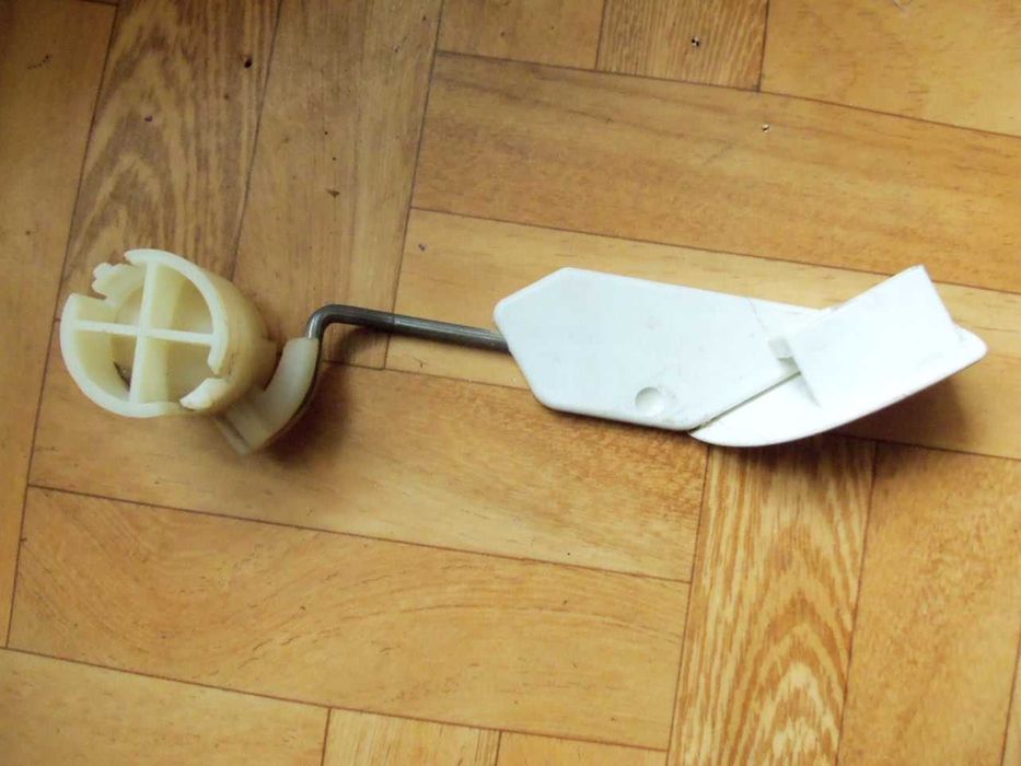 Kółko z regulacją z pralki Electrolux EWT 1012