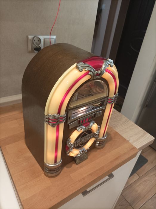 Radio Retro / Szafa grająca JukeBox Classic