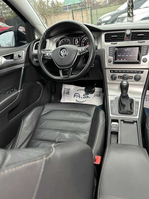 Продам Volkswagen Golf 2014 рік можлива розстрочка,кредит,обмін!
