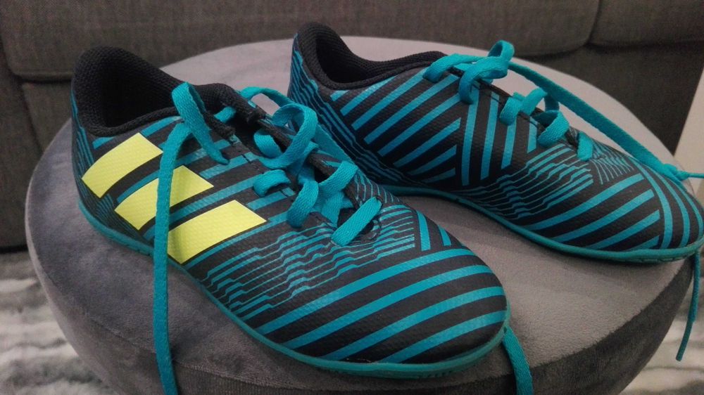 Buty Adidas roz. 30 na halę
