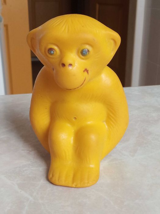 Советские игрушки резиновые пищалки: петушок, обезьянка