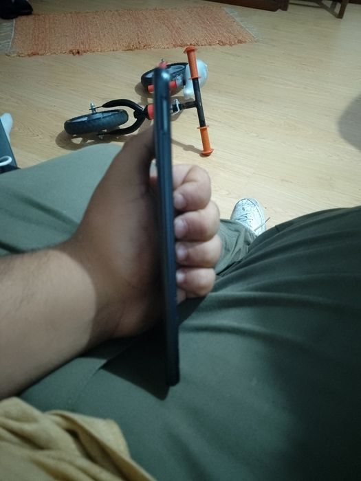 Selling redmi 10c selling because I've already spent more money than I'm going to earn64552368400385123