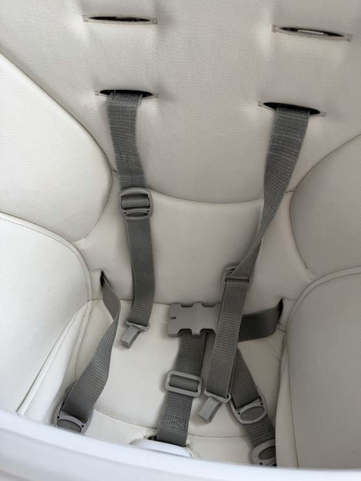 Дитячий стільчик для годування Peg-Perego Prima Pappa Follow Me 75,5х55,5х104,5 см білий із золотистим