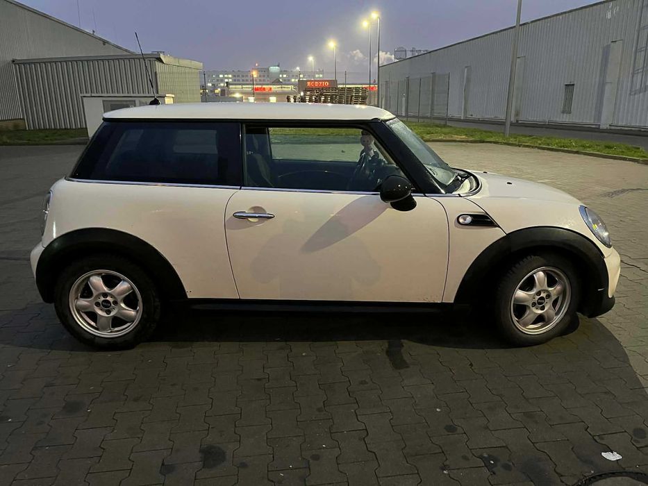 Sprzedam fajne Mini ONE BMW