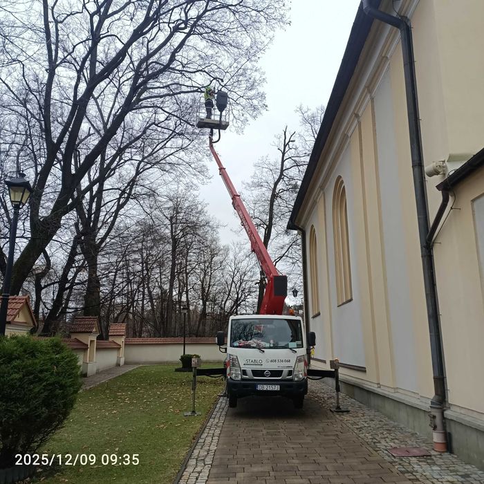 Zwyżka Kraków 20 m wynajem podnośnik koszowy