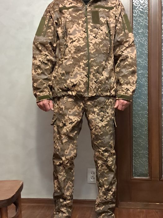 Піксельний зимовий костюм утеплений на флісі вітроволого стійкий