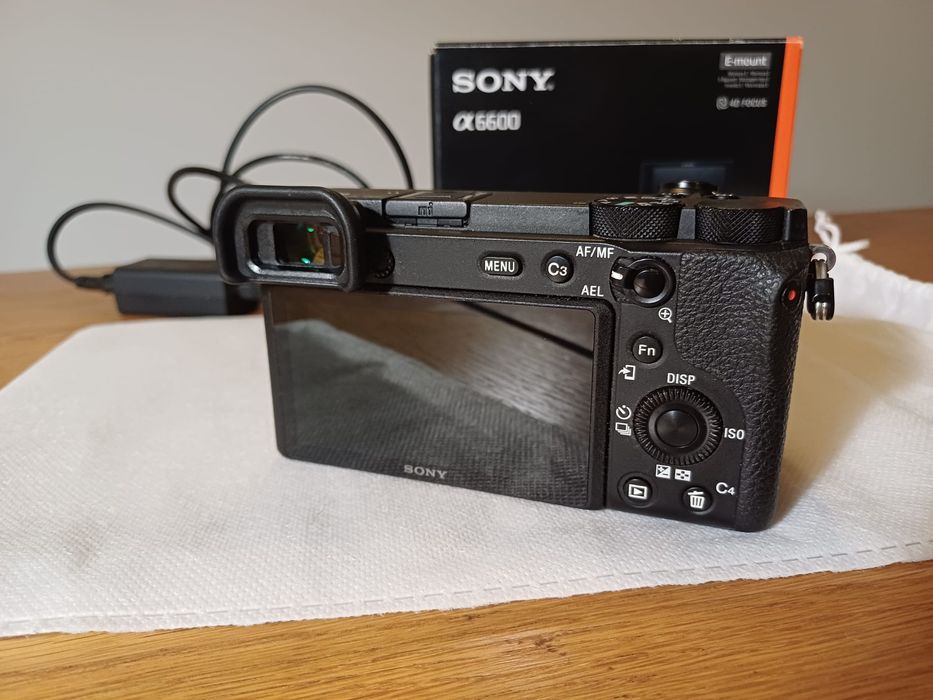 Aparat bezlusterkowy APS-C Sony A6600 body czarny