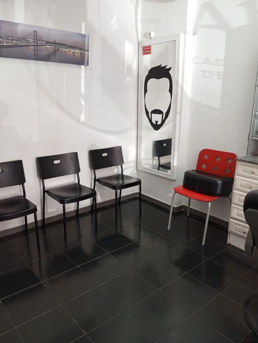 Trespass de Barbearia (Queluz)